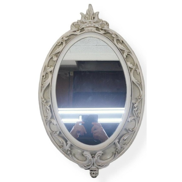 VIntage Syroco 4312 Oval Mirror 4312. 29 x 18" - Picture 1 of 2